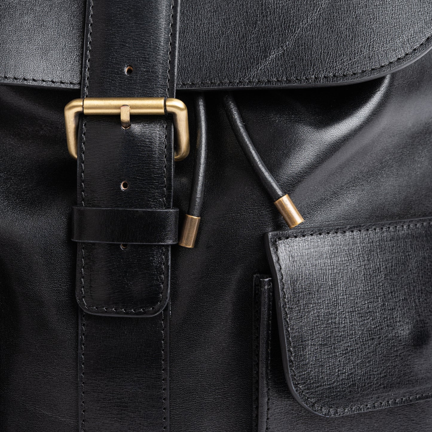 Traveller's Backpack in Vegetable Tanned Black Leather
