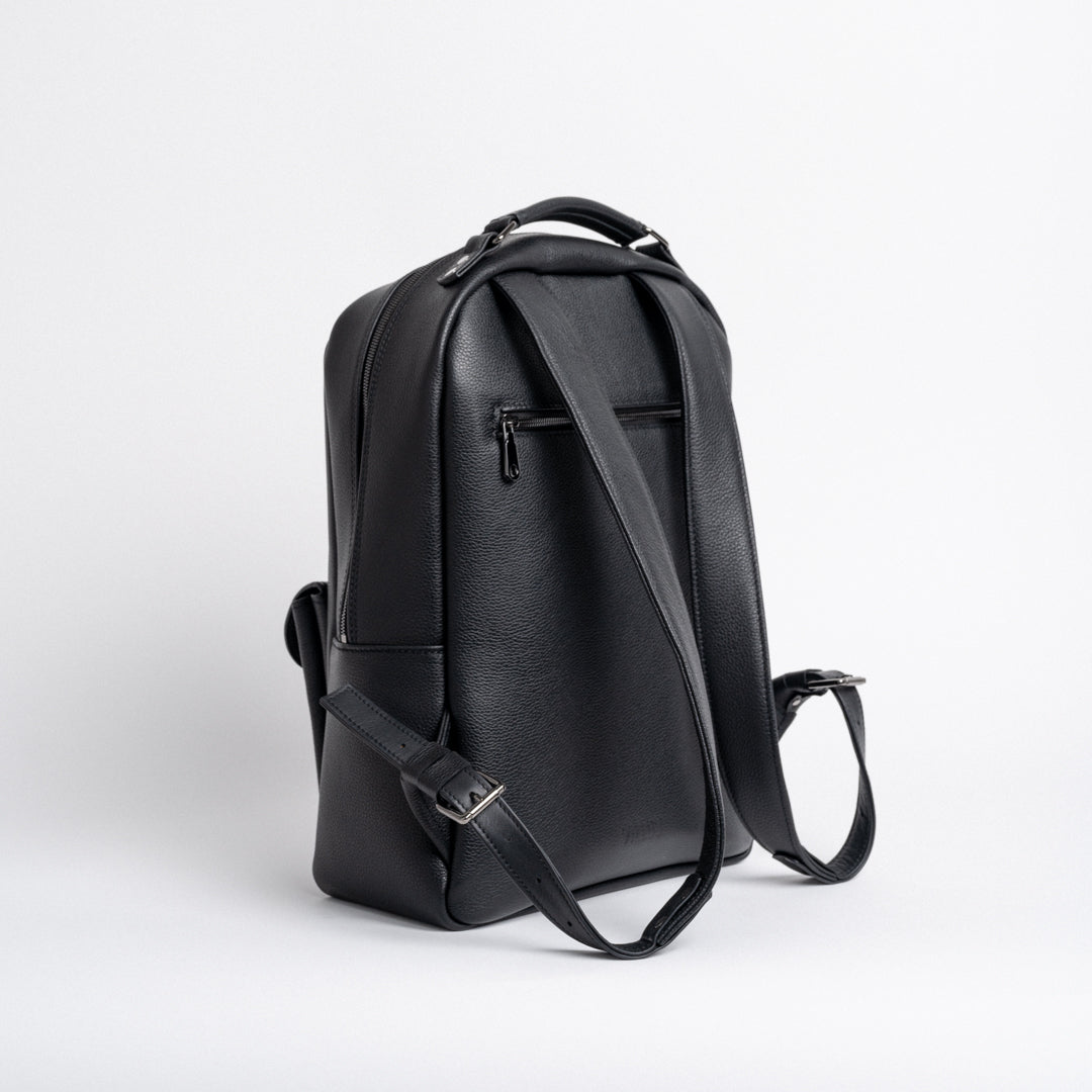 Squeeze Lock Backpack in Black