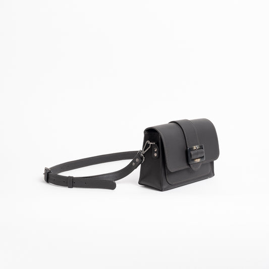 Shoulder Bag in Dark brown