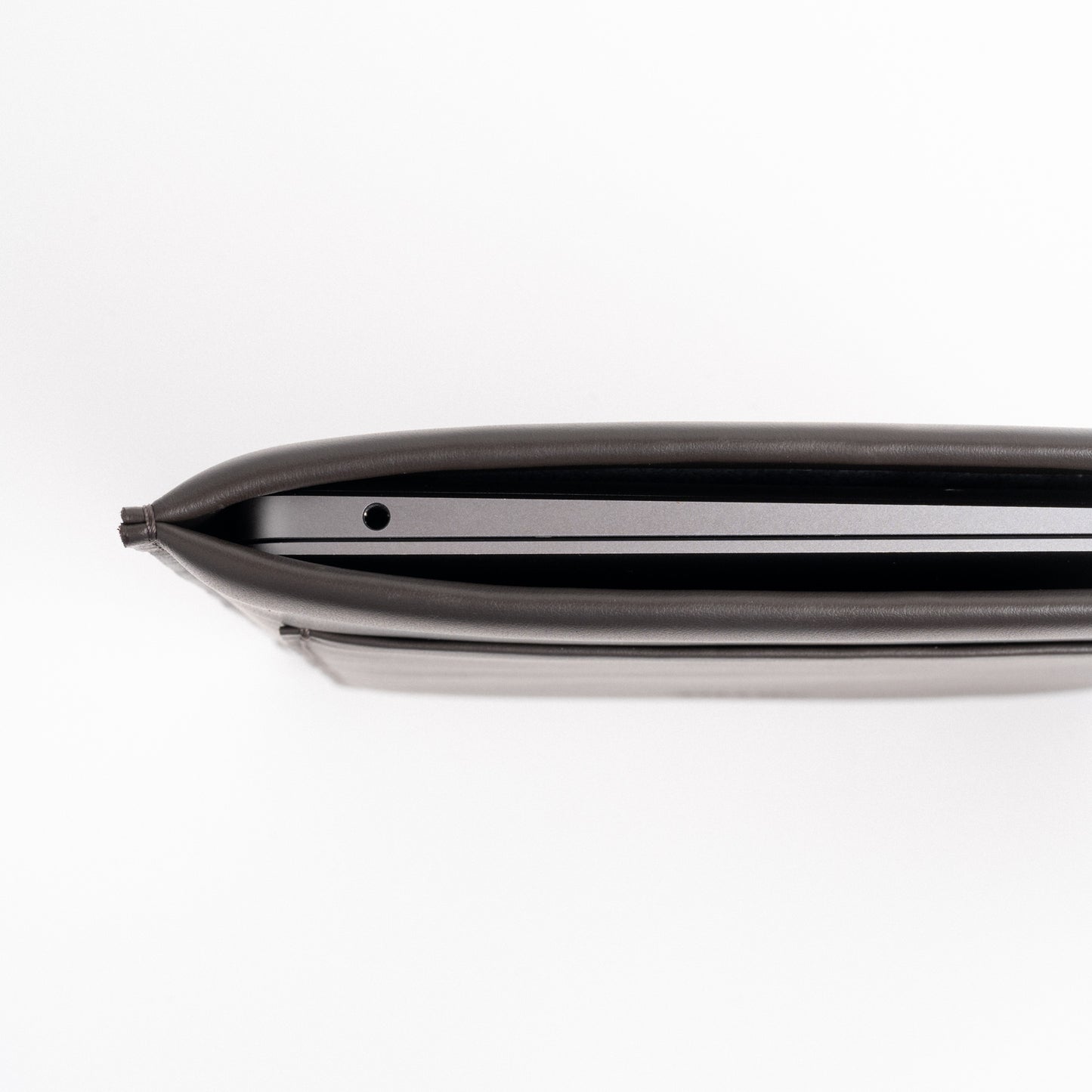 Macbook Air 13,3 Laptop Case in Dark Brown