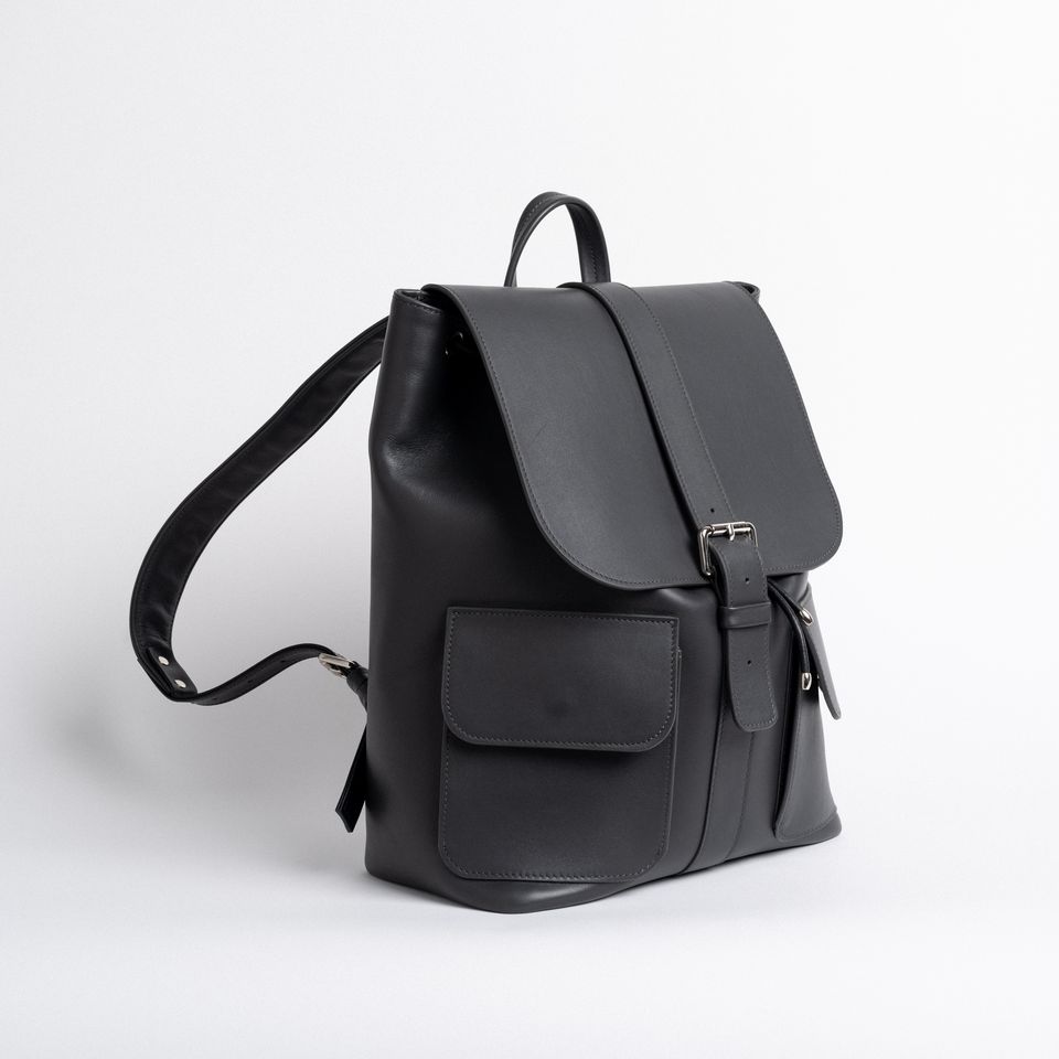 Traveller's Backpack in Dark Grey