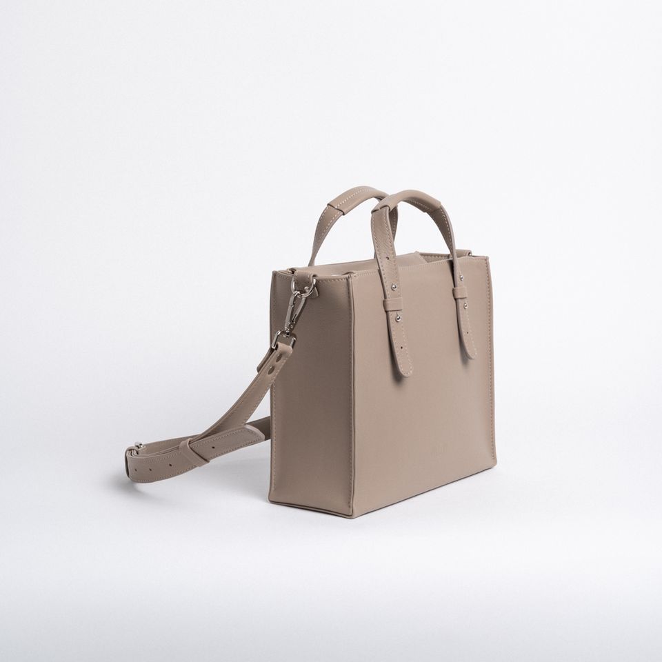 Fair & Square Bag in Beige