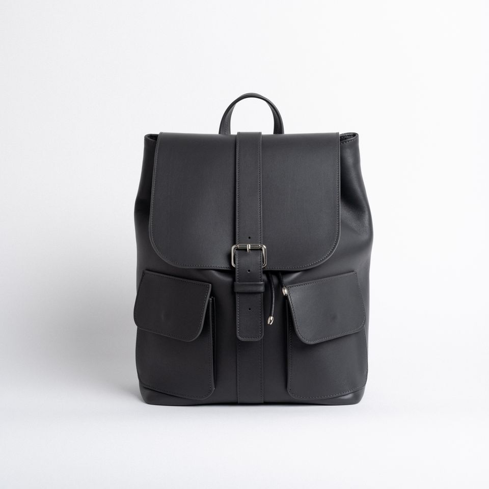 Traveller's Backpack in Dark Grey